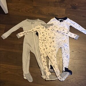 Burt’s Bees 18M set of 3 Sleeper footie Pajamas